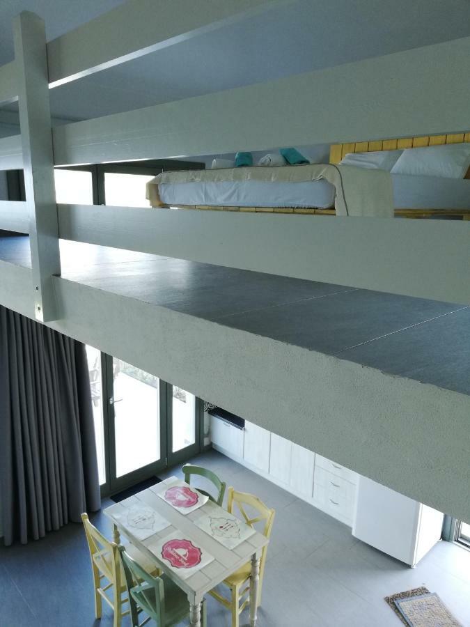 Thea Houses Милина Екстериор снимка